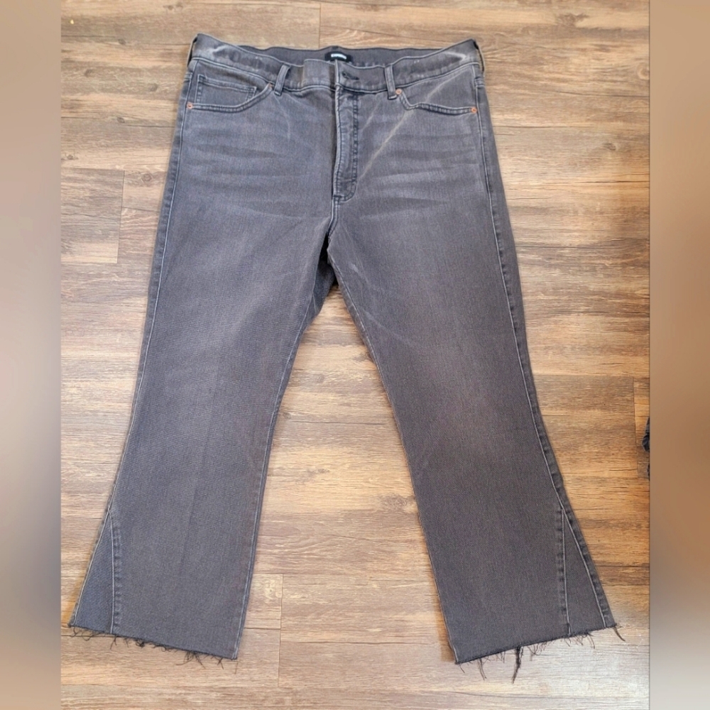 Express High Rise Cropped Flare Jeans with distressed ends sz 14